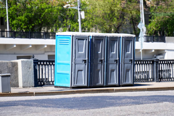 Best Porta potty delivery and setup  in Belmond, IA